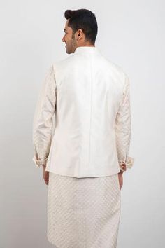 Shop for Arjan Dugal White Handwoven Chanderi Silk Nehru Jacket for Men Online at Aza Fashions Nehru Jacket For Men, Nehru Jacket, White Patches, Nehru Jackets, Jacket For Men, Satin Silk, Jackets Online, Pocket Square, Floral Printed