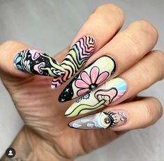 Trippy Nails Acrylic, Trippy Nail Designs, Psychadelic Nails, Trippy Nail Art, Trippy Nails, Rave Nails, Hippie Nails, Punk Nails