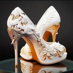 Artsy Shoes, Elegant Shoes Heels, Elegant Wedding Shoes, Magic Shoes, Fairy Shoes, Fantastic Shoes, Stunning Shoes, Stiletto Shoes