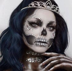 Dead Prom Queen, Glam Skull, Glam Halloween, Holloween Makeup, Halloween Makeup Diy, Skeleton Makeup, Halloween Tutorial