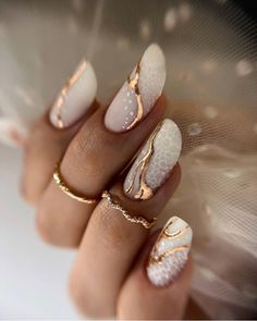 Slim Nails, White Nails With Gold, Bubble Nails, Milky Nails, Gold Nail Designs, Edge Nails, Pointed Nails, Exotic Nails, Bride Nails