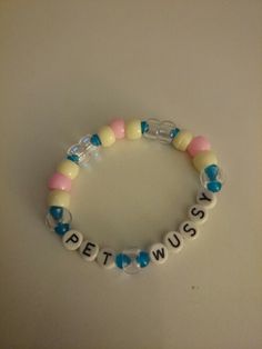 Pet wussy kandi single Kandi Ideas Words, Funny Bracelets, Bracelet Homemade, Homemade Bracelet