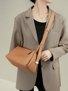 Gender: Women Type: Shoulder Bag Features: Adjustable Strap, Inner Pockets Main Materials: Cowhide Lining: Polyester Type of Closure: Zipper Style: Casual, Daily, Stylish Size: Length: 27.00 cm/ 10.63 " Width: 12.00 cm/ 4.72 " Height: 13.00 cm/ 5.12 " Faux Leather Satchel Shoulder Bag In Solid Color, Leather Bag With Solid Color And Rectangular Shape, Rectangular Leather Bag In Solid Color, Solid Color Bag For Everyday Use In Fall, Solid Color Everyday Bags For Fall, Everyday Solid Color Bags For Fall, Everyday Solid Color Fall Bag, Fall Solid Color Everyday Bag, Everyday Solid Color Fall Bags