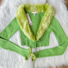 Urban Outfitters Green Furry Cropped Cardigan, Brand New With Tags!!! Faux Fur, Ties In The Front, And Lettuce Trim At The Arms. Size Small. Retail $49. Please Read Policy Before Buying #Uo #Urbanoutfitters #Croppedsweater #Furry #Crop Green Fashion Outfits, Urban Outfitters Jacket, Fuzzy Cardigan, Cropped Cardigan, Green Fashion, Cropped Sweater, Lettuce, Urban Outfitters, Faux Fur