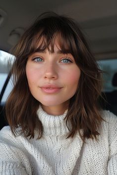 Short Hairstyles With Bangs, Bob Haircut Curly, Change Hair, Mom Hairstyles, Short Straight Hair, How To Style Bangs, Fringe Hairstyles, Trendy Hair Color