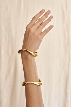 Sculptural Jewelry, Charlotte Chesnais, The Bangles, Gold Bracelets, Jewelry Photography, Gold Gold, Gold Bangles