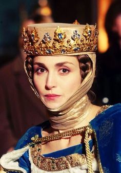 Isabella Of France, Medieval Costume, Period Outfit, Fantasy Costumes, Medieval Fashion, Historical Costume