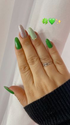 #nails #unha #unhaverde #nailsgreen Simple Gel Nails, Nails Desing, Nail Decorations, Purple Nails, Stiletto Nails, Green Nails, Perfect Nails, Nude Nails, White Nails