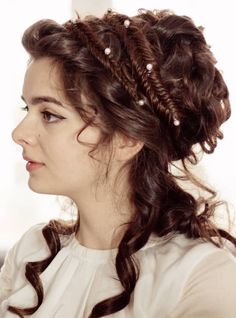 Aesthetic Surgeon, Roman Hair, Roman Hairstyles, Greek Hair, Italian Hair, Greek Women