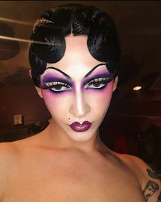 Easy Drag Queen Makeup, 20s Hairstyle, Clown Face Paint, Violet Chachki