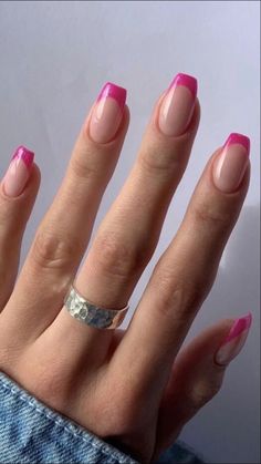 Dip Tip Nails Ideas, French Dip Powder Nails, Dip French Tip Nails, French Tip Dip Nails, Dip Nails Ideas, Dip Nail Ideas, Gel Summer Nails, Nail Polish Ideas, Summer Nails 2023