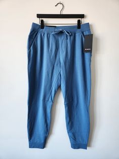 NWT LULULEMON SFDM Denim Blue French Terry City Sweat Jogger Pants Men's XL Brand: Lululemon Size: XL Official Color: SFDM Condition: New With Tags Description: City Sweat Jogger Sometimes, basics are best. These naturally breathable joggers have your back (and your legs, too) from workout to hang out Stretch French terry fabric is soft, quick-drying, sweat-wicking, and naturally breathable Added Lycra fibre for stretch and shape retention Waistband drawcord can be worn inside or out to give you Lululemon Straight Leg Bottoms For Everyday, Everyday Lululemon Pants With Pockets, Lululemon Bottoms With Side Pockets For Everyday, Lululemon Everyday Bottoms With Side Pockets, Lululemon Casual Blue Bottoms, Lululemon Cotton Bottoms For Everyday, Indigo Cotton Bottoms For Streetwear, Indigo Casual Bottoms For Streetwear, Casual Indigo Bottoms For Streetwear