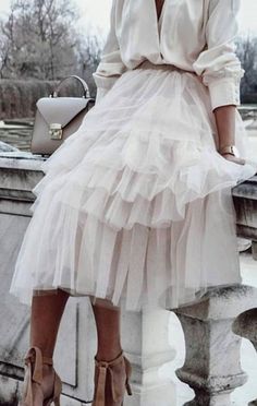 Gonna In Tulle, Elegante Y Chic, Fashion Blogger Outfit, Rock Outfit, Blogger Outfits, Trendy Skirts, Evening Dresses Elegant, Carrie Bradshaw