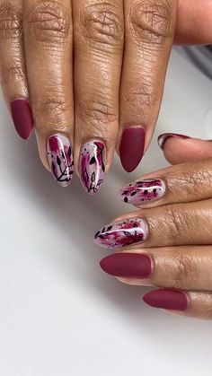 Gel Polish Manicure, Super Cute Nails, Flower Nail Designs, Manicures Designs, Elegant Nails, Girls Nails, Dipped Nails, Minimalist Nails