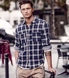 Harvey Newton-Haydon / Male Models, Check Shirts Checked Shirts, Check Shirts, Stylish Mens Fashion, Plaid Shirt Men, Men's Casual Style, Photography Poses For Men, Poses For Men, Check Shirt, Suit And Tie