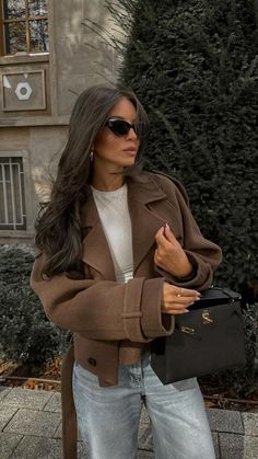 Elevate your wardrobe with 100+ Office Old Money Looks You Need to Try Right Now! From business casual outfits for work to stylish work attire, explore how to achieve stil elegant with timeless pieces. Perfect for mastering stylish work outfits that exude sophistication and class.