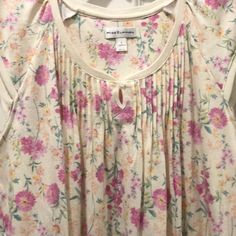 60% Cotton 40% Poly Color: Ivory, Pink Floral Pattern Rounded Neckline Niptuk At Yolk Cap Sleeves Knee Length Straight Hem With 4” Side Ptp L 24” Ptp Xl 26” Has Some Stretch Very Soft Nwt Excellent Condition **Also Available In Ankle Length Under Separate Listing Feminine Cream Sleepwear For Bedtime, Feminine Beige Nightgown For Loungewear, Beige Sleepwear For Spring Relaxation, Feminine V-neck Sleepwear For Relaxation, Sleeveless Cream Sleepwear For Spring, Spring Cream V-neck Sleepwear, Cream Nightgown For Summer, Feminine Beige Nightgown For Spring, Spring Feminine Beige Nightgown