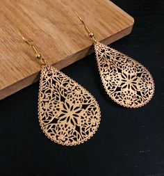 These filigree earrings are very comfortable, lightweight and of delicate design. Hypoallergenic Hooks Earrings size, 5.9 cm in length and 2.5 cm in wide Rose Gold Teardrop Chandelier Earrings Gift, Rose Gold Pierced Teardrop Earrings For Gift, Rose Gold Teardrop Earrings Gift, Rose Gold Drop Earrings For Pierced Ears, Metal Teardrop Flower Earrings, Pierced Delicate Drop Earrings, Rose Gold Filigree Drop Earrings, Statement Gold Earrings, Gold Filigree Earrings