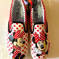 Super Cute Slip On Minnie Mouse Shoes With Sneaker Style Bottoms. Girls Size 3 Minnie Mouse Shoes, Sneaker Style, Disney Character, Gym Shoes, New Girl, Sneakers Fashion, Kids Shoes, Minnie Mouse, Kids Shop