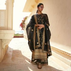 By designer Sabyasachi Mukherjee, Bridelan: Personal Shoppers, Fashion Stylists and Luxury Consultants for South Asian and Indian weddings, based out of Mumbai, India. Email info.bridelan@gmail.com. Website www.bridelan.com   #Sabyasachi #Sabyasachilehenga #SabyasachiSS19  #Sabyasachiwedding  #Bridal #Wedding lehenga #Springsummer2019 #Destinationwedding #IndianBride #IndianWedding #Bridelan #BridelanIndia Pakistani Dresses Party, Best Wedding Suits, Mehndi Outfit, Indian Designer Suits, Salwar Kamiz, Pakistani Bridal Dresses, Party Wear Indian Dresses, Dress Indian Style