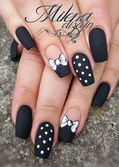 🎃 Get ready to spookify your nails this Halloween with these wickedly cute designs! 💅🏼 From creepy crawly spiders to ghostly ghouls, these nail art ideas will have you howling with delight. #HalloweenNails #NailArt #SpookySeason #TrickOrTreatYoSelf #GhoulishGlam #WitchyVibes #Boo-tifulNails #FangtasticManicure #NailGoals #HalloweenHype 🕷️👻🎃 Disneyland Nails, Black And White Nails, Disney Acrylic Nails, Minnie Mouse Nails, Mickey Nails, Kutek Disney, Dot Nail Art, Pretty Nail Art Designs, Disney Nails