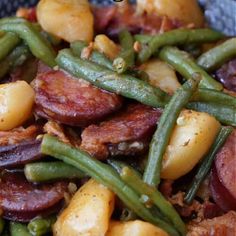 green beans and potatoes with sausage and bacon