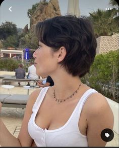 Grunge Pixie Haircut Straight Hair, Queer Haircut, Non Binary Haircuts, Bob Haircuts For Fine Hair, Short Grunge Hair, Haircuts For Women Over 50, Hairstyles And Haircuts