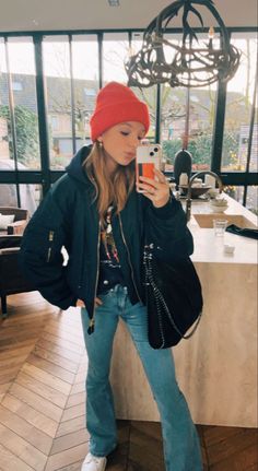 Annefleur Style, Oversized Denim Jacket Outfit, School Fit, Denim Jacket Outfit, Oversized Denim Jacket, School Fits, Bomber Jackets, Instagram Foto, Fitness Inspo