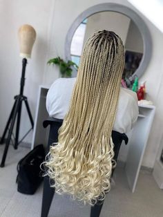 613 French Curl Braids, 613 Blonde Braids, Blonde French Curls, Blonde French Curl Braids, Goddess Curls, Box Dreads, Curl Extensions, Blonde Knotless Braids, Big Chop Natural Hair