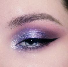 Purple Eyeshadow Looks, Purple Eye Makeup, Eye Makeup Pictures, Purple Makeup, Makijaż Smokey Eye