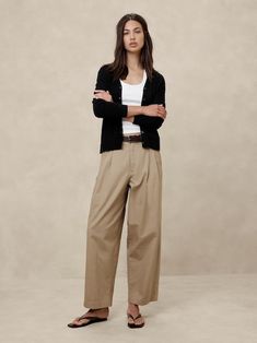 Women's Sweaters & Cardigans | Banana Republic Factory Banana Republic Coat, Banana Republic Winter Outfits, Banana Republic Aesthetic, Banana Republic Outfits, Neutral Outfit Ideas, Neutral Winter Outfit, Lake Style, Stylish Outfits For Women Over 50, Neutral Outfits