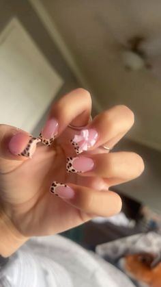 Dope Nail Designs Fall, Almond Nails French Tip Design, Small French Tip Nails, Disney Acrylic Nails, Glow Nails, Classy Acrylic Nails