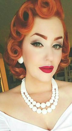 50s Style Wedding Hair, 50s Style Makeup And Hair, Pinup Hair Medium Length, 50s Wedding Hair Updo, 1950s Makeup And Hair Rockabilly 50s Hairstyles, Hair With Hat, Vintage Hairstyles For Long Hair, 1950 Women, Pin Up Curls