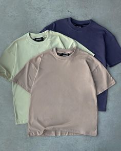 Made of 100% cotton, this heavyweight t-shirt features an oversized fit with drop shoulders. 100% Cotton Oversized fit Sizing down recommended if you prefer true to size 260 GSM Machine wash cold / hang to dry (recommended) Male model is 6'1 wearing L Shoulder Drop Tshirt, Best Stocks, Plain Tees, Special Promotion, Things To Buy, Oversized Fits, Male Model, Drop Shoulder, Long Sleeve Tshirt Men