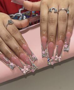 White Nails With Swarovski Crystals, Gold Nails French Tip, Long Bling Nails, Long Birthday Nails, French Tip Rhinestone, Gold Nails French, Nails Fancy, Ongles Bling Bling, Fye Nails