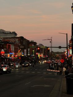 Picture of broadway Nashville Nashville Tennessee Asethic, Nashville City Aesthetic, Nashville Road Trip, City Country Aesthetic, Aesthetic Nashville Pictures, Country City Aesthetic, Nashville Tennessee Aesthetic Wallpaper, Nashville Tennessee Fall, Nashville Tn Aesthetic