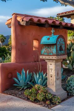 Vintage Mailbox Ideas, Country Curb Appeal, Spanish Yard, California Country, Vintage Mailbox