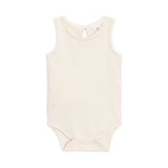 Our sweetest staple with a touch of lace. The Luna tank bodysuit will be a go-to base layer that lasts well beyond summer vacation. Just like all of our mama-favorite bodysuits, this new style is made with our softest organic cotton. Made of 100% organic cotton fabric Nickel-free snaps Water-based dyes ensuring long-lasting color vibrancy and durability Sustainably sourced and ethically produced Naturally hypoallergenic Machine Wash Cold, Tumble Dry Low Baby Luna, Baby Spring, Spring Forward, Tank Bodysuit, Organic Colors, Organic Cotton Baby, Spring Baby, Organic Cotton Fabric, Organic Fabrics