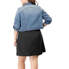 Introducing the women's cropped denim jacket, a trendy addition to your wardrobe. With its stylish design, it can be paired with any outfit, making it a versatile piece for both casual and formal occasions. This women's fashion features a cropped length, adding a modern twist to the classic jean jacket. The denim material gives it a timeless appeal, while the trendy design keeps it fresh and fashionable. Whether you're going for a casual look or dressing up for a night out, this jacket is a must Plus Size Jean, Plus Size Cropped, Women's Plus Size Jeans, Denim Jeans Fashion, Button Outfit, Cropped Long Sleeve, Jeans Button, Cropped Denim Jacket, Classic Jeans