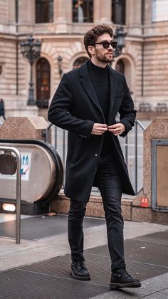 Dark Outfit Men, Dark Style Men, Mafia Outfits Men, Ricky Goldsworth, Black Coat Outfit, Sweater And Jeans Outfit, All Black Suit, Black Outfit Men, Black Overcoat