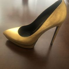 I Love These!! This One Is One Of My Favorites, That I Cannot Wear Anymore Worn About 5 Times But Still Perfect Ysl Gold, Yves Saint Laurent Shoes, Gold Pumps, Saint Laurent Shoes, My Favorites, Shoes Women Heels, Yves Saint Laurent, Saint Laurent, Shoes Heels