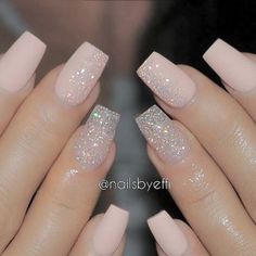 Despite the common belief, matte pink nails are extremely versatile. And there will be something that is to your taste among the examples gathered here! Nails Birthday, Pink Glitter Nails, Nails Classy, Makijaż Smokey Eye, Ideas Nails, Acrylic Nail Art, Prom Nails, Birthday Nails, Fancy Nails