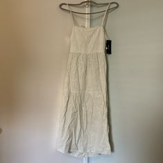 Nwt Women’s Vero Moda Striped Linen Dress Colors: Sage Green/White Stripes Size: Small Adjustable Straps, Open Back With Tie Brand New (Just A Little Wrinkly), Super Cute Lined Cotton Maxi Dress For Day Out, Cotton Lined Maxi Dress For Day Out, Casual Cotton Lined Midi Dress, White Cotton Summer Midi Dress, White Cotton Lined Maxi Dress, White Cotton Sundress Midi Dress, Chic White Cotton Sundress, White Cotton Sundress For Day Out, Cream Casual Sundress With Spaghetti Straps