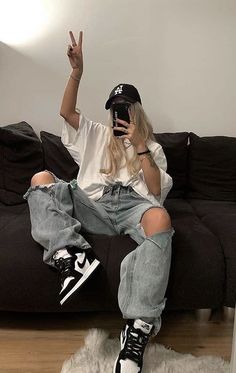 Pakaian Hipster, Look Grunge, Skater Girl Outfits, Skater Girls, Cooler Look, Looks Street Style, Streetwear Fashion Women