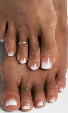 Gel Nail Pedicure Ideas, Ombre French Tip Pedicure, Cute Simple Toe Nails, White Nails Feet Toenails, Ombre Pedicure Toenails, Wedding Pedicure Toenails Brides, Big Toe Designs Toenails, Fancy Pedicure, Ombre Toe Nails