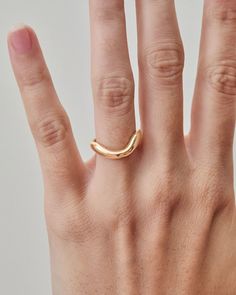 vida mía irregular band – Hernan Herdez Hernan Herdez, Ring Sizer, Favorite Rings, Layering Pieces, Wedding Band, A Wedding, Wedding Bands, Layering, Band