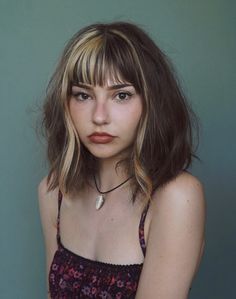 Makeup Contouring, 90s Grunge Hair, Short Grunge Hair, Short Hair Color, Hair Inspiration Color