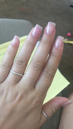 Super natural nails. Pink acrylic with one coat of clear shimmer shellac.  I'm in love ❤️ Short Clear Acrylic Nails, Pink Shellac Nails, Pink Shellac, Beauty Maintenance, Ratatouille Disney, Nails Clear, Nail Coat, Clear Acrylic Nails, Lilac Nails