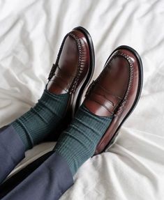 Old Money Aesthetics, Loafers Men Outfit, Money Aesthetics, Best Loafers, Loafers For Men, Timberlands, Mens Outfit Inspiration, Streetwear Men Outfits, Alexa Chung