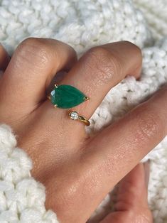 Natural Emerald Diamond Ring 14k Gold 2 Stone Ring Emerald - Etsy Emerald Ring Design, Diamond Emerald Ring, Emerald Wedding Rings, Green Emerald Ring, Casual Rings, Future Engagement Rings, Green Stone Rings, Gold Pendant Jewelry, Emerald Diamond Ring